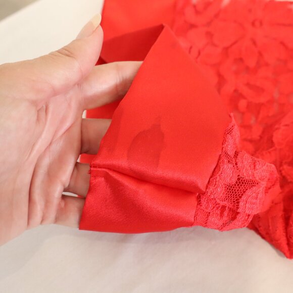 California Dynasty Womens Vintage Robe Chemise Set Red Lace Slip Dress Size Med - Picture 13 of 13